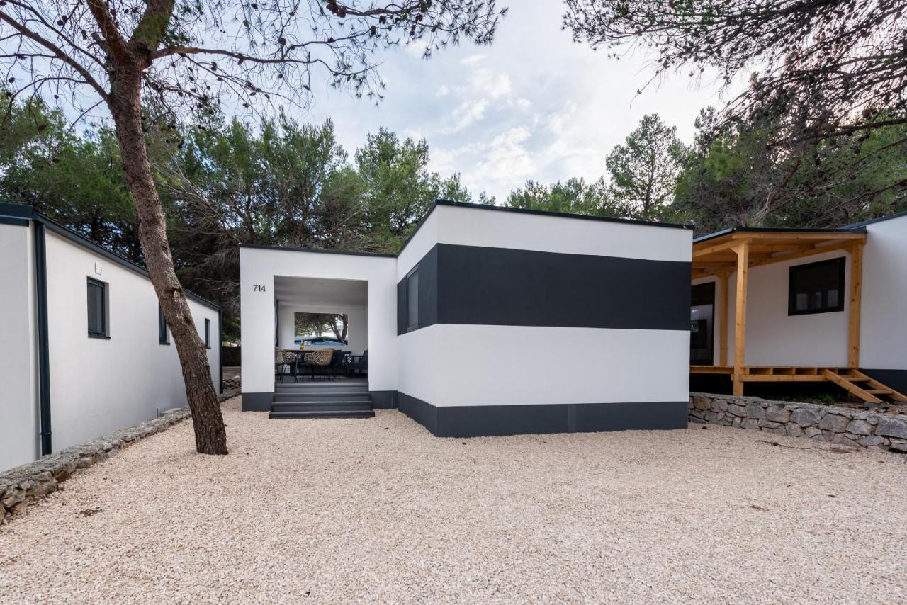 Luxury Mobile Home Pretty Green - Premium - Oaza Mira Resort -50 M From The Beach Drage Eksteriør bilde