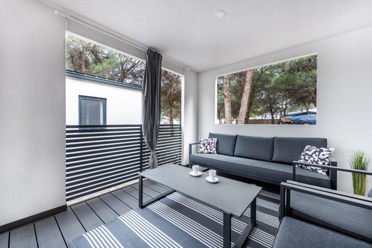 Luxury Mobile Home Pretty Green - Premium - Oaza Mira Resort -50 M From The Beach Drage Eksteriør bilde